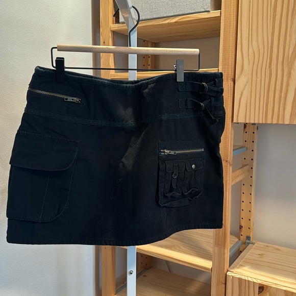 Vintage Y2K H&M Cargo Mini Skirt - Picture 1 of 6